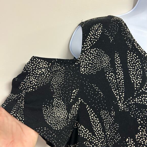 JM Collection Cut out Shoulder Short Sleeve Blouse White Dotted Flower Print PXL - Picture 3 of 3